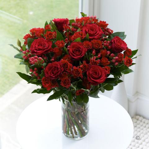 Red Rose Bouquet Delivery 1 Red Rose Bouquet Delivery - Fresh Red Roses for Every Occasion