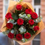 Red rose bouquet delivery
