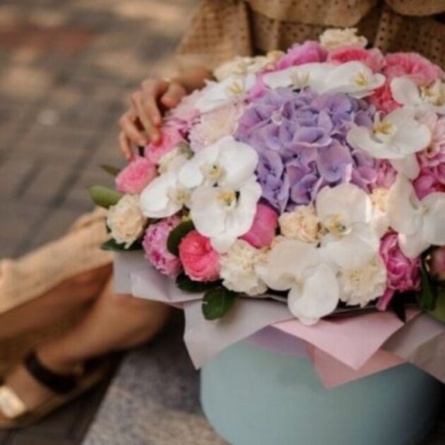 Hydrangeas, Roses, Chrysanthemums, Peony Premium Flower Box 3 Pastel Flower Box