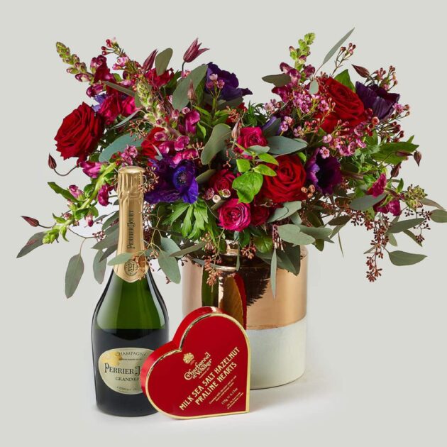 Romantic Roses, Champagne, and Chocolate Gift Set 1 Romantic Roses, Champagne, and Chocolate Gift Set