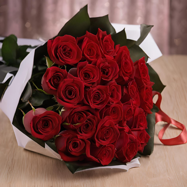 25 Red Rose For Valentine's Day Gift - Fresh, vibrant roses for a romantic occasion.