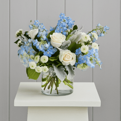Blue and white sympathy vase